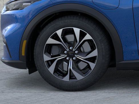 New 2026 Ford Mustang Mach-E Select w/ Comfort Package RWD image 19