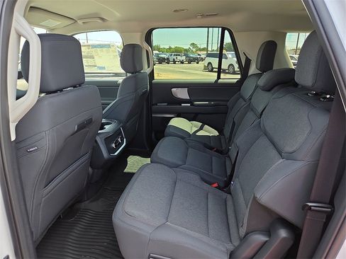 New 2025 Ford Expedition Max Active image 16