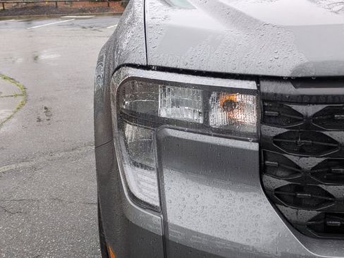 New 2025 Ford Maverick XLT w/ XLT Luxury Package image 10