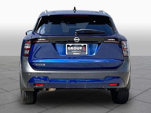 Used 2026 Nissan Kicks SV FWD image 5