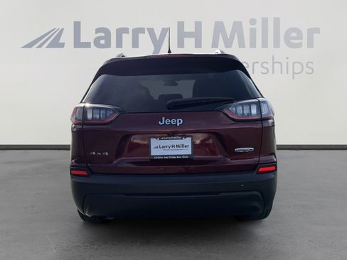 Certified 2020 Jeep Cherokee Latitude Plus w/ Cold Weather Group image 7