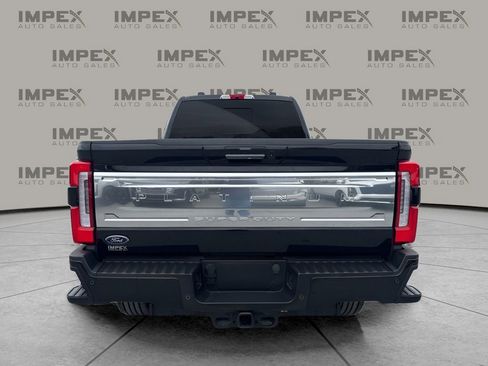 Used 2023 Ford F350 Platinum image 4
