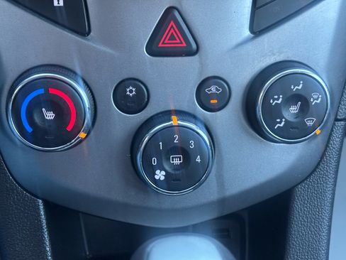 Used 2017 Chevrolet Sonic Premier image 12