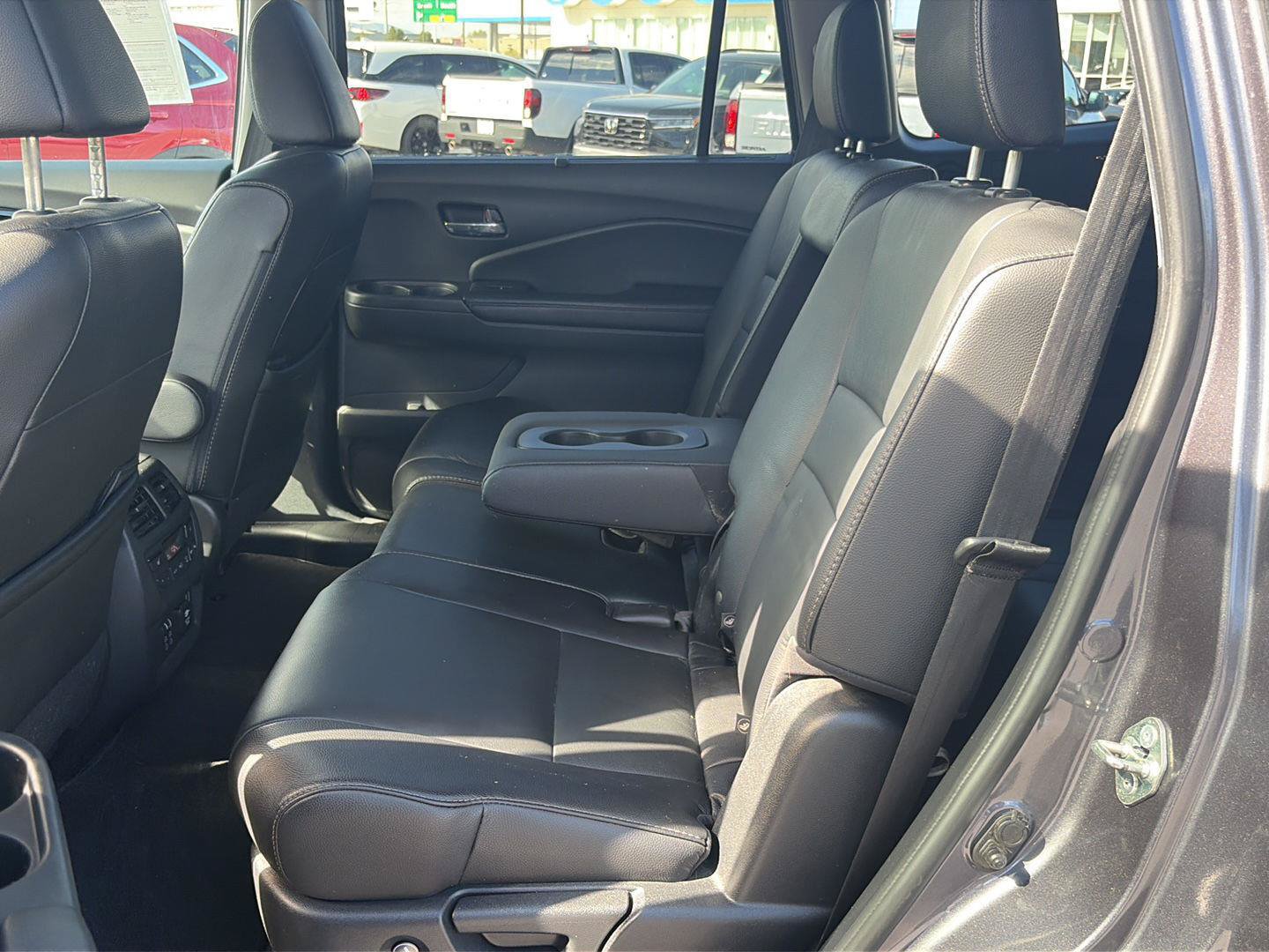 Used 2020 Honda Pilot Touring image 28