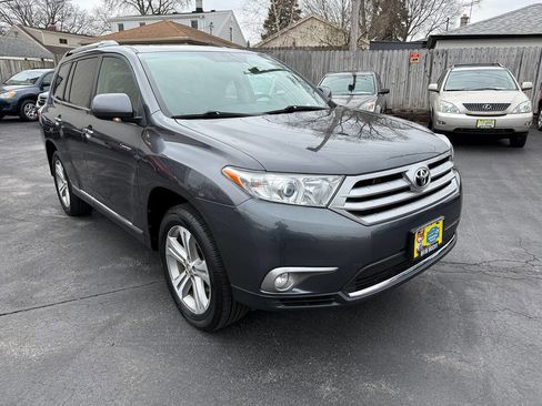 Used 2013 Toyota Highlander Limited image 1
