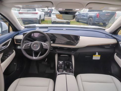 New 2026 Buick Envision Avenir image 9