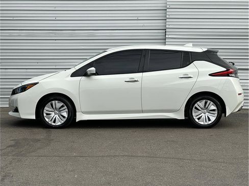 Used 2024 Nissan Leaf S image 13