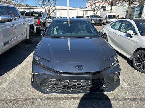 New 2026 Toyota Camry SE image 2