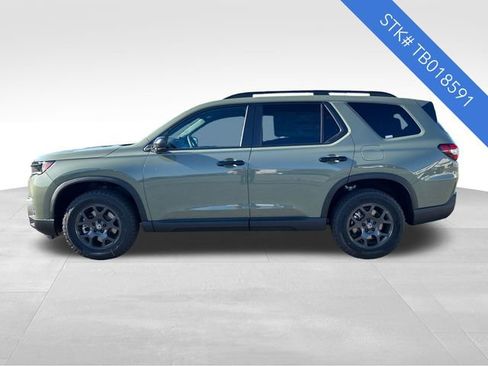 New 2026 Honda Pilot TrailSport image 4