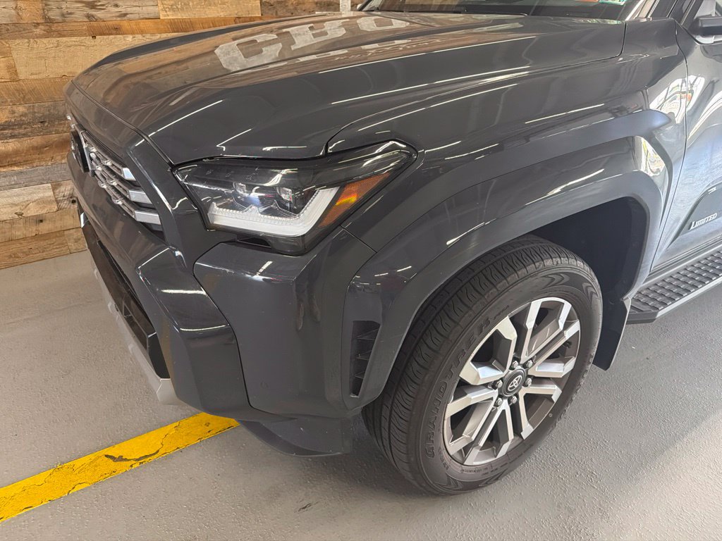 Used 2026 Toyota 4Runner Limited AWD/4WD image 4