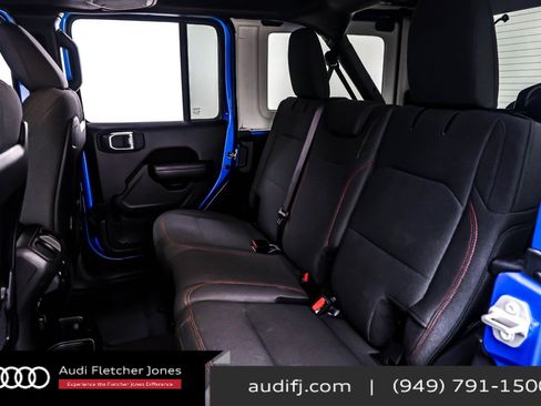 Used 2024 Jeep Wrangler Unlimited Rubicon image 7