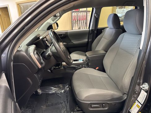 Used 2023 Toyota Tacoma SR5 image 37