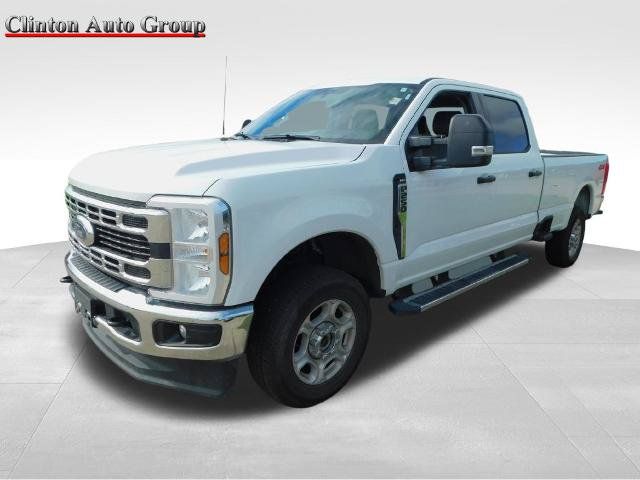 Certified 2025 Ford F250 XLT AWD/4WD image 1