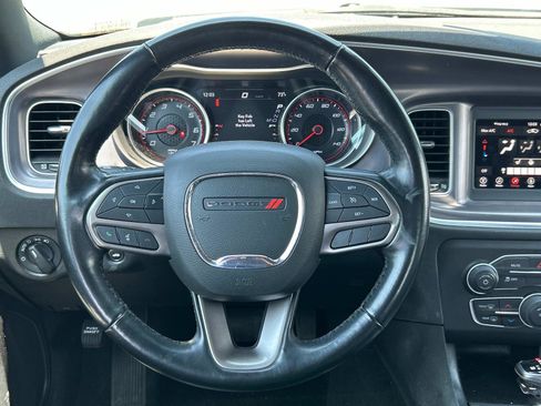 Used 2021 Dodge Charger SXT w/ Leather Interior Group image 7