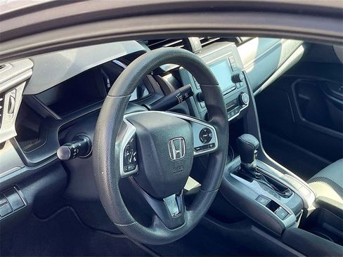 Used 2020 Honda Civic LX image 9