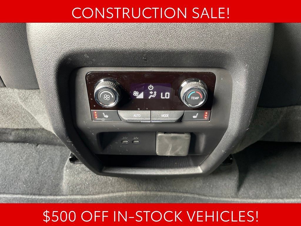 Used 2024 Chevrolet Traverse RS AWD/4WD image 20