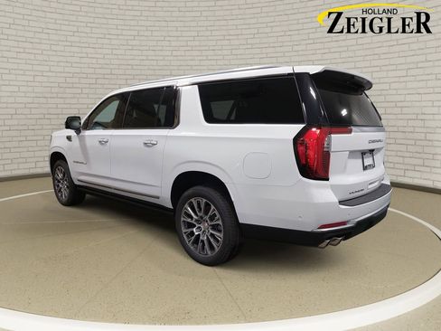 New 2026 GMC Yukon XL Denali w/ Sun & Power Step Package image 7