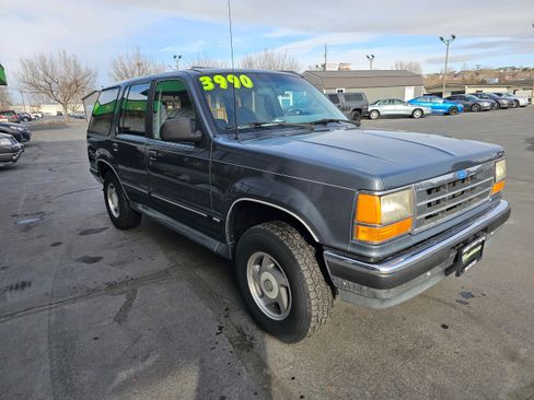 Used 1994 Ford Explorer 4WD 4-Door image 4