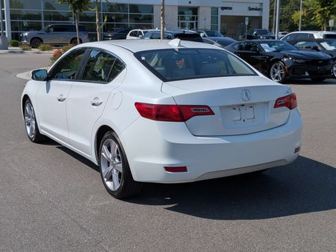 Used 2013 Acura ILX w/ Premium Package FWD image 5