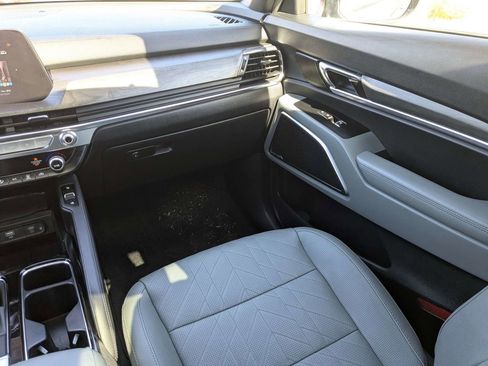 Used 2023 Kia Telluride SX X-Line image 17