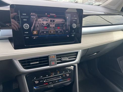 New 2026 Volkswagen Taos SE image 16