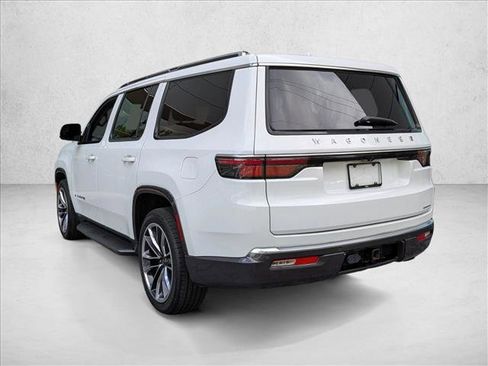 Used 2022 Jeep Wagoneer Series II w/ Premium Group I image 8