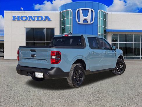 Used 2023 Ford Maverick Lariat w/ Lariat Luxury Package image 3