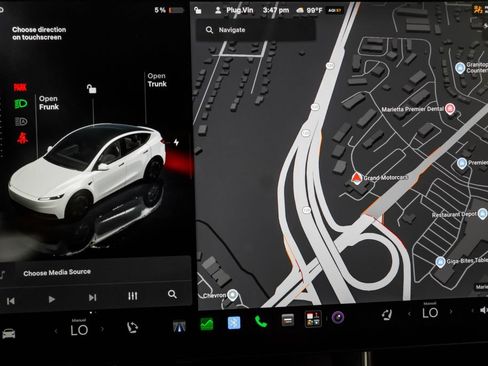 Used 2026 Tesla Model Y 2WD image 28
