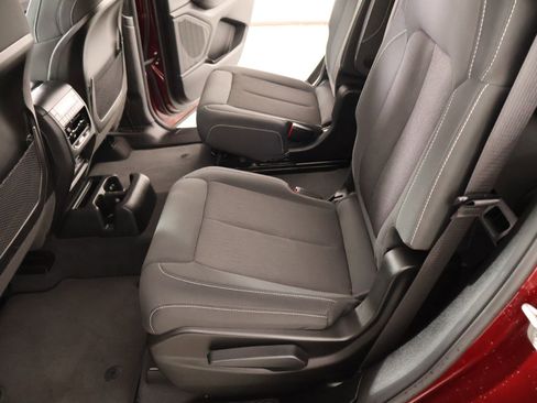 Used 2023 Jeep Grand Cherokee L Laredo image 11