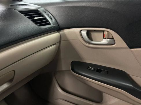 Used 2012 Honda Civic LX image 16