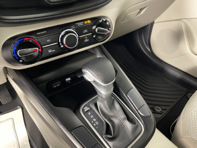 Certified 2023 Kia Soul LX FWD image 8