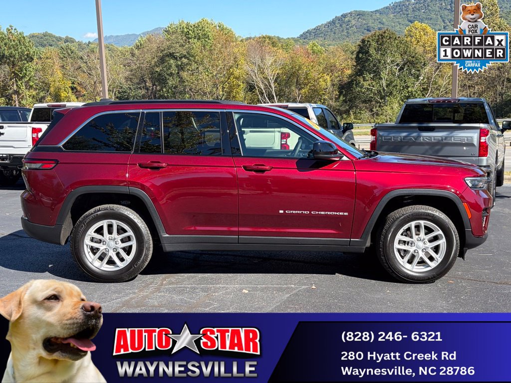 Used 2025 Jeep Grand Cherokee Laredo X w/ Luxury Tech Group I AWD/4WD image 2