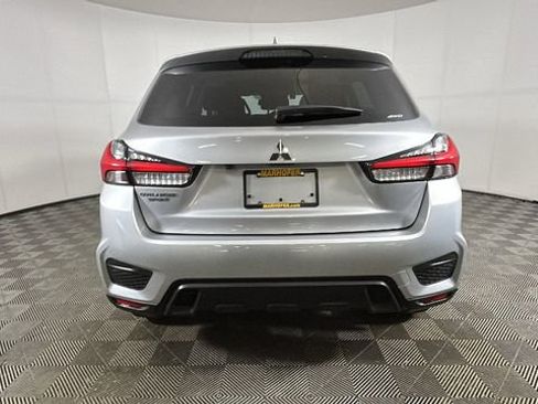 Used 2025 Mitsubishi Outlander Sport ES AWD/4WD image 4