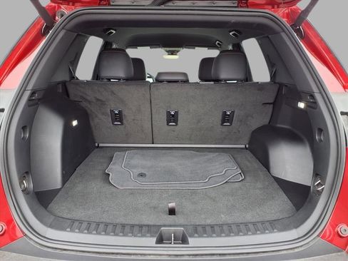 Used 2025 Chevrolet Equinox ACTIV w/ Safety and Technology Package image 25