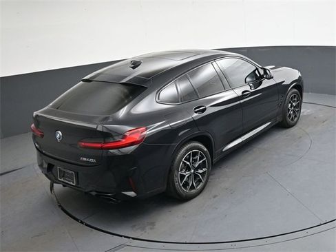 Used 2024 BMW X4 M40i w/ Premium Package image 18