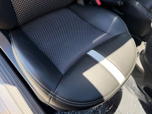 Used 2018 FIAT 500 e FWD image 32