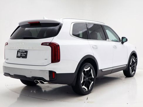 Used 2023 Kia Telluride S w/ S Sunroof Package image 9
