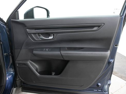 Used 2023 Honda CR-V EX image 11