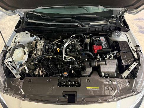 Used 2025 Nissan Altima 2.5 SV image 60
