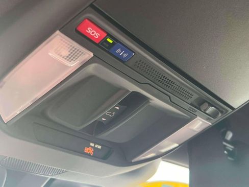 Used 2025 Subaru Forester Premium image 26