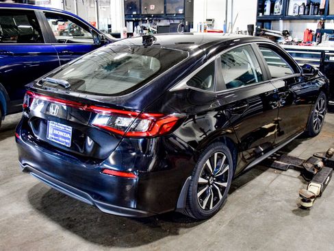 Used 2023 Honda Civic EX-L image 5
