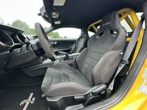 Used 2017 Ford Mustang Shelby GT350 image 10