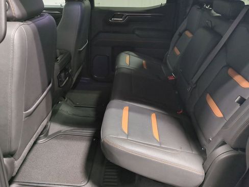 Used 2023 GMC Sierra 1500 AT4 w/ AT4 Preferred Package image 23