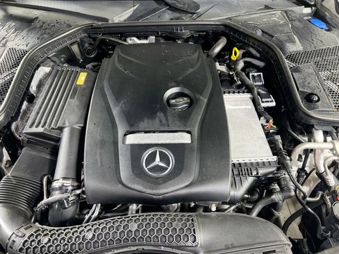 Used 2017 Mercedes-Benz C 300 4MATIC Sedan image 31