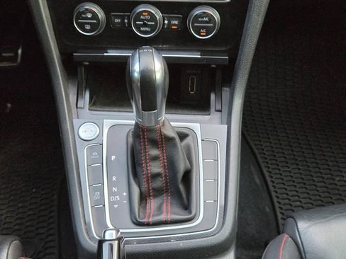 Used 2015 Volkswagen GTI Autobahn FWD image 18