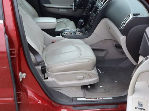Used 2011 GMC Acadia Denali image 15