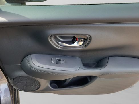 New 2026 Honda HR-V LX image 21