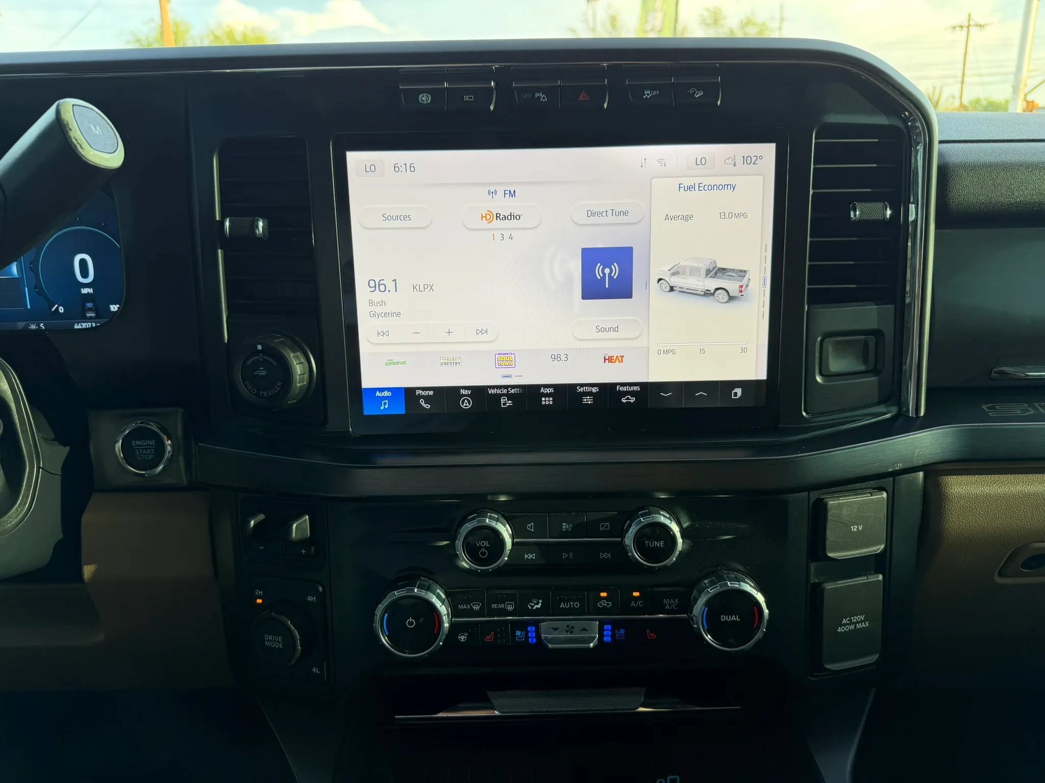 Used 2023 Ford F350 Lariat w/ Lariat Ultimate Package AWD/4WD image 15