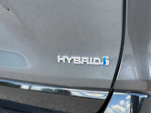 Used 2020 Toyota RAV4 XSE w/ All Weather Liner Package AWD/4WD image 44