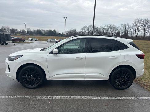 Used 2023 Ford Escape ST-Line Elite w/ Premium Technology Package AWD/4WD image 19